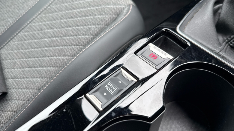 Peugeot 2008 1.2 PureTech 130 Allure 5dr Petrol Estate